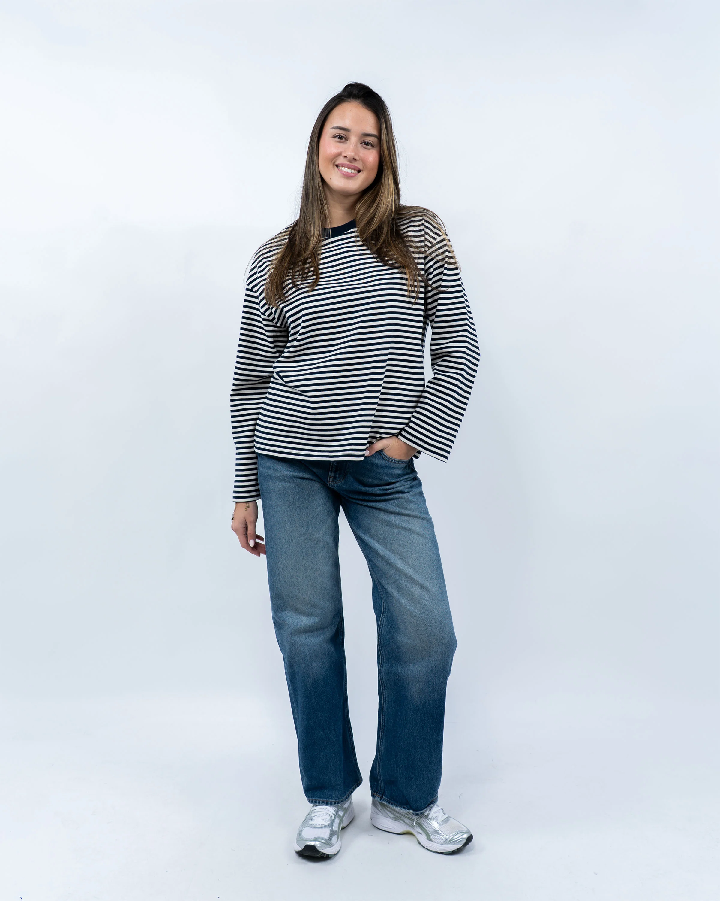 Basic Long Sleeve T-shirt - Image 3