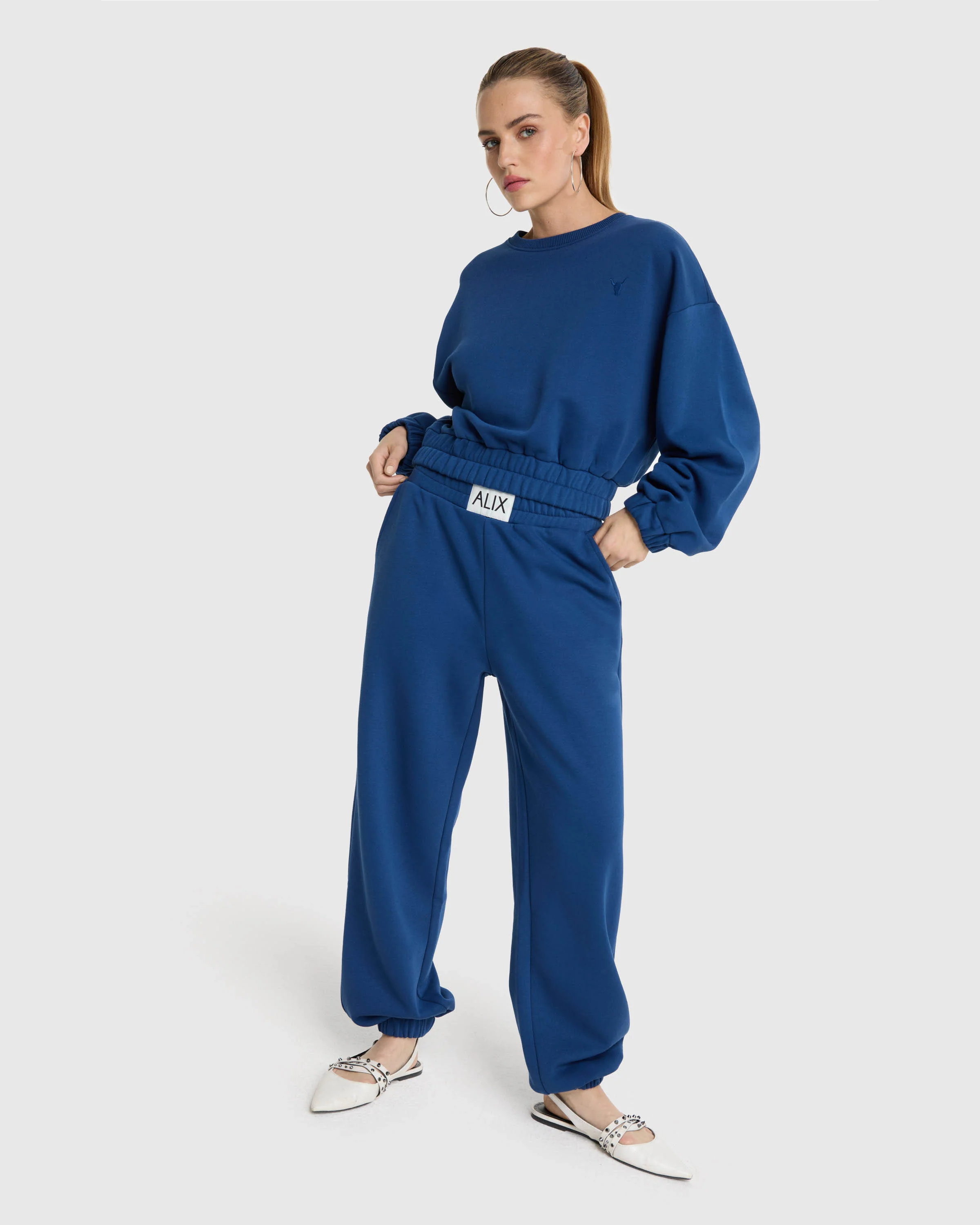 Cropped A Sweater - Image 3