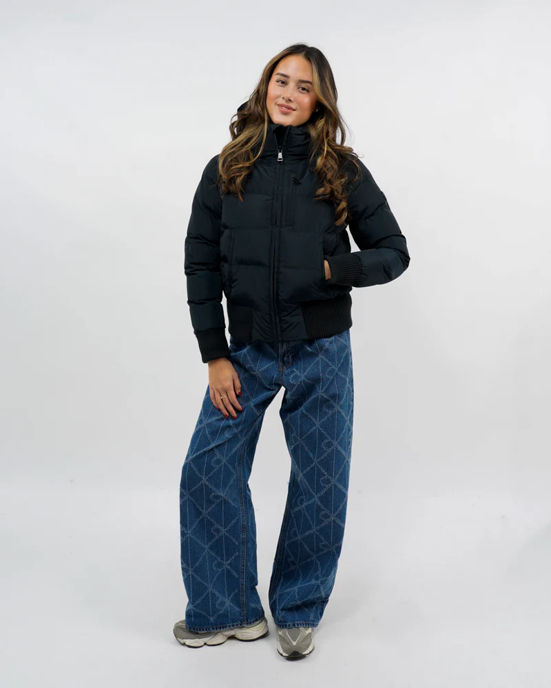 Tate Bomber - Image 4